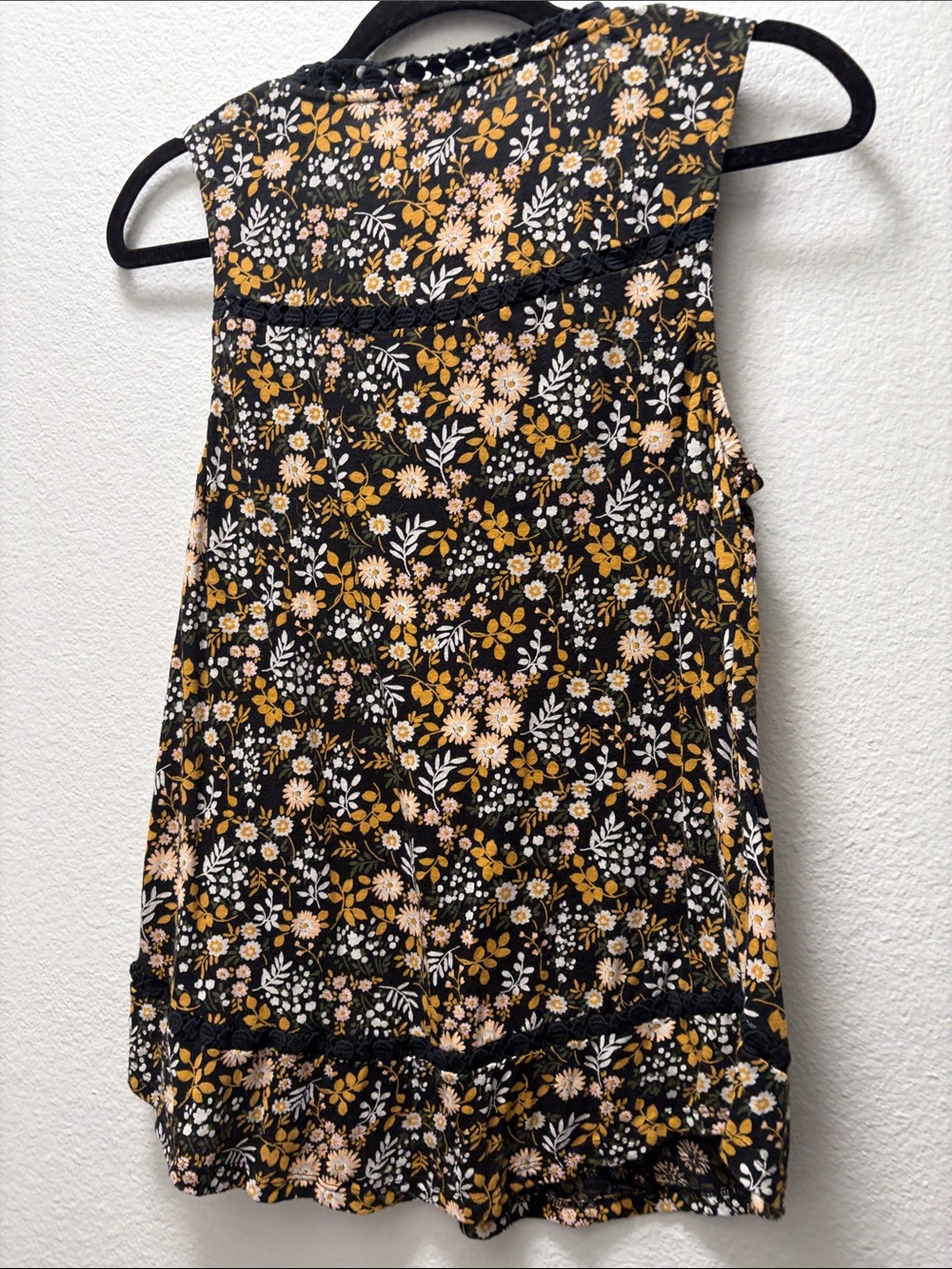 Lucky Brand Black Floral Sleeveless Camisole - Yellow & Cream Flowers - Picture 3 of 4